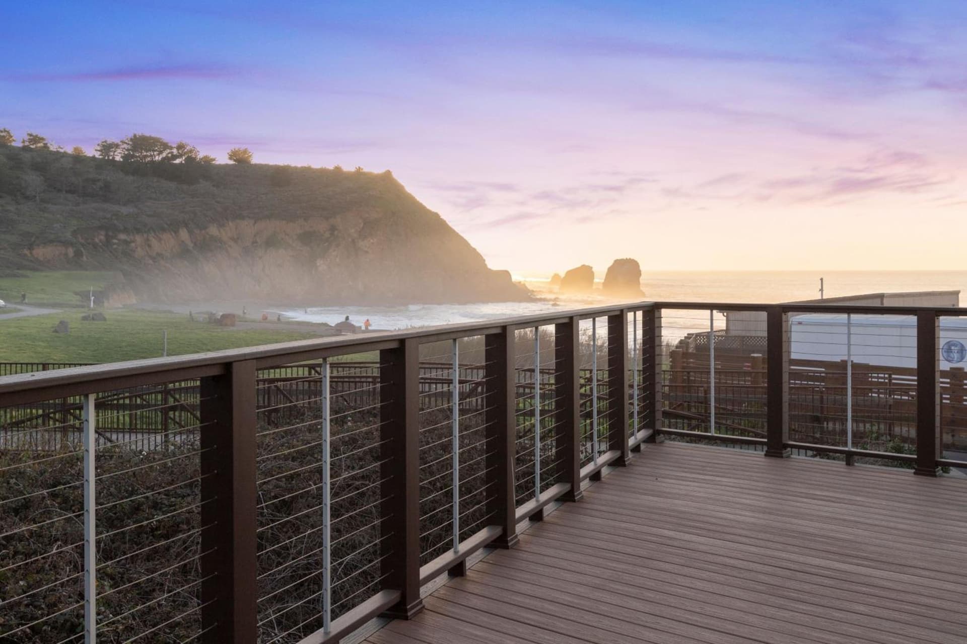 Fairfield by Marriott Inn & Suites San Francisco Pacifica interior in Pacifica, CA — gallery photo 2
