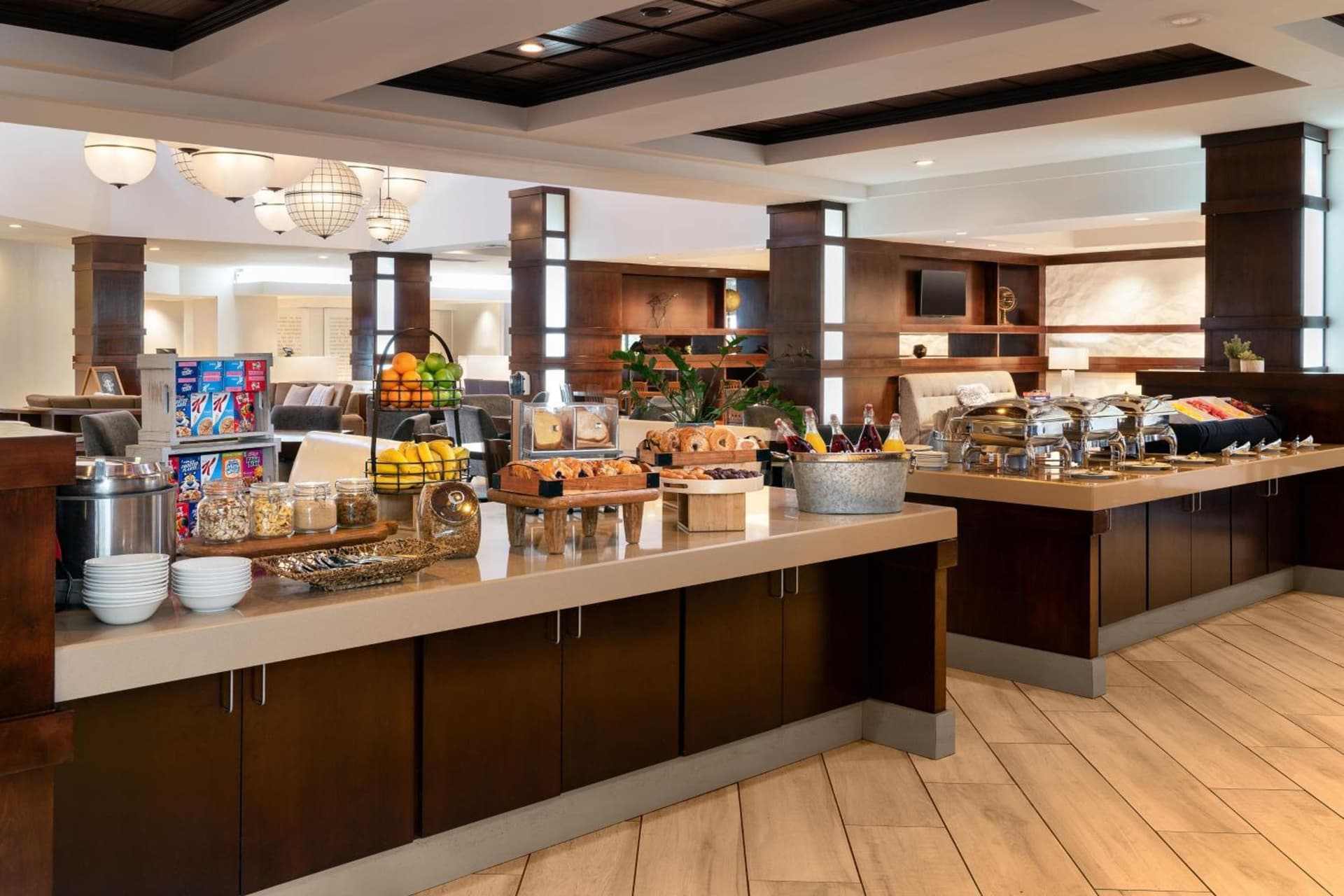 Fullerton Marriott at California State University gallery photo in Fullerton, CA — image 9