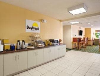 Days Inn & Suites by Wyndham Lafayette IN gallery photo in Lafayette, IN — image 9