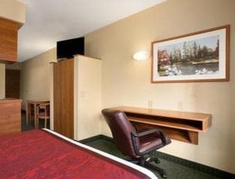 Days Inn & Suites by Wyndham Lafayette IN gallery photo in Lafayette, IN — image 6