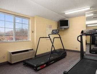 Days Inn & Suites by Wyndham Lafayette IN gallery photo in Lafayette, IN — image 7