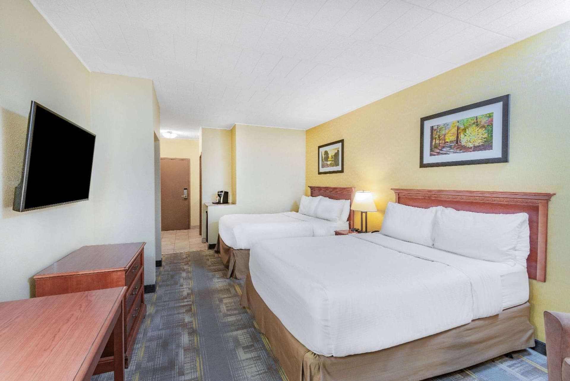 Wyndham Garden York interior in York, PA — gallery photo 2