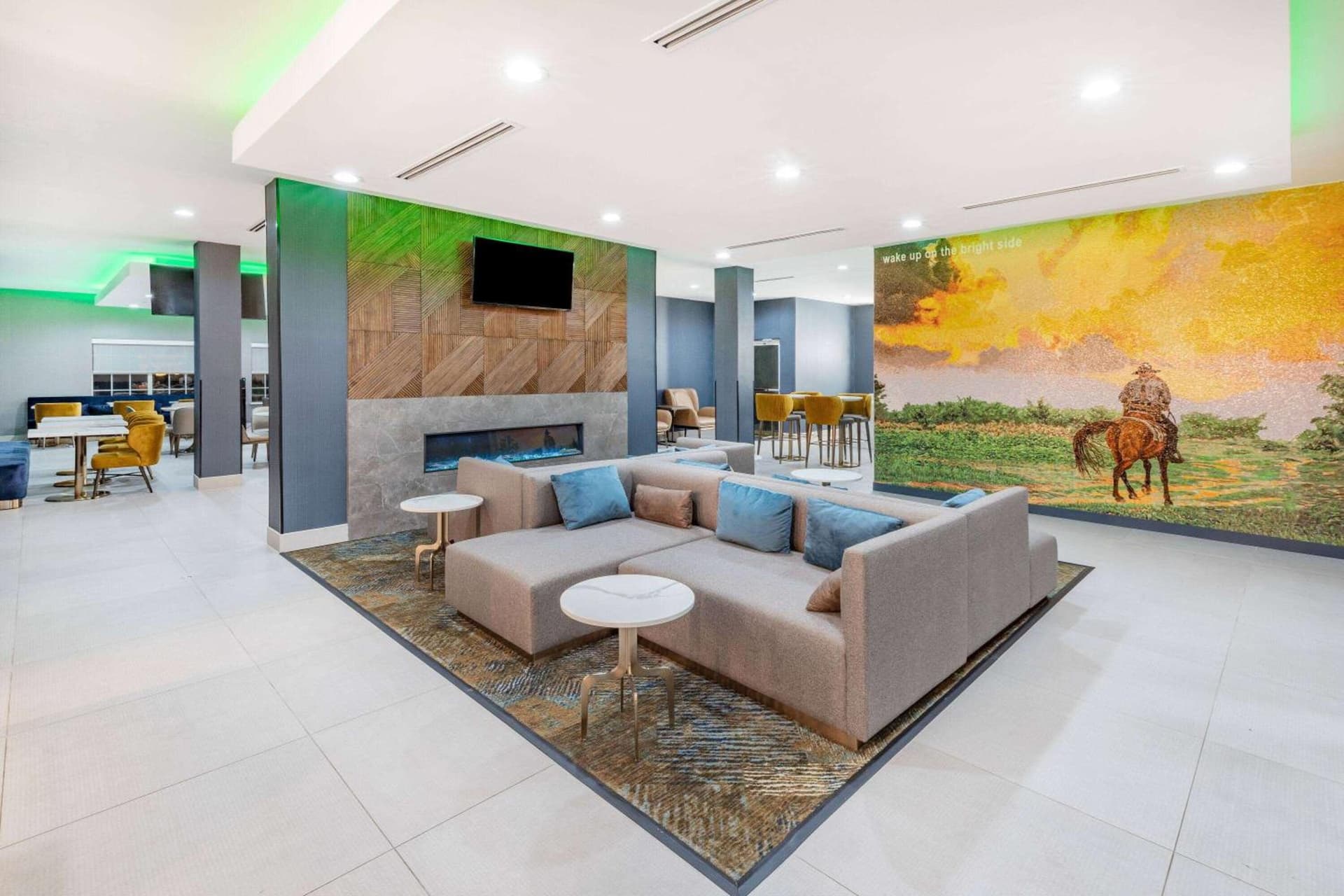 La Quinta Inn & Suites by Wyndham Pharr RGV Medical Center property views in Pharr, TX — gallery photo 3