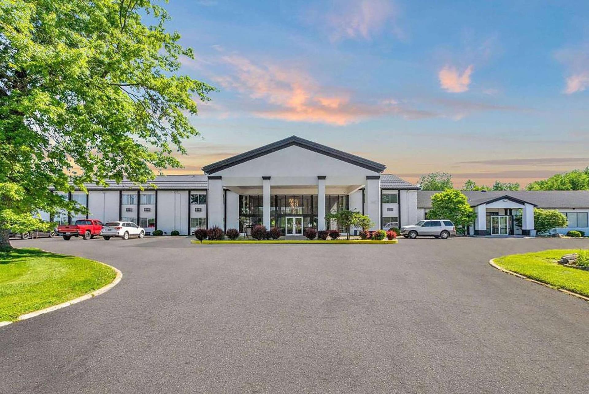 Days Inn by Wyndham Erie featured exterior or lobby in Erie, PA — similar hotel