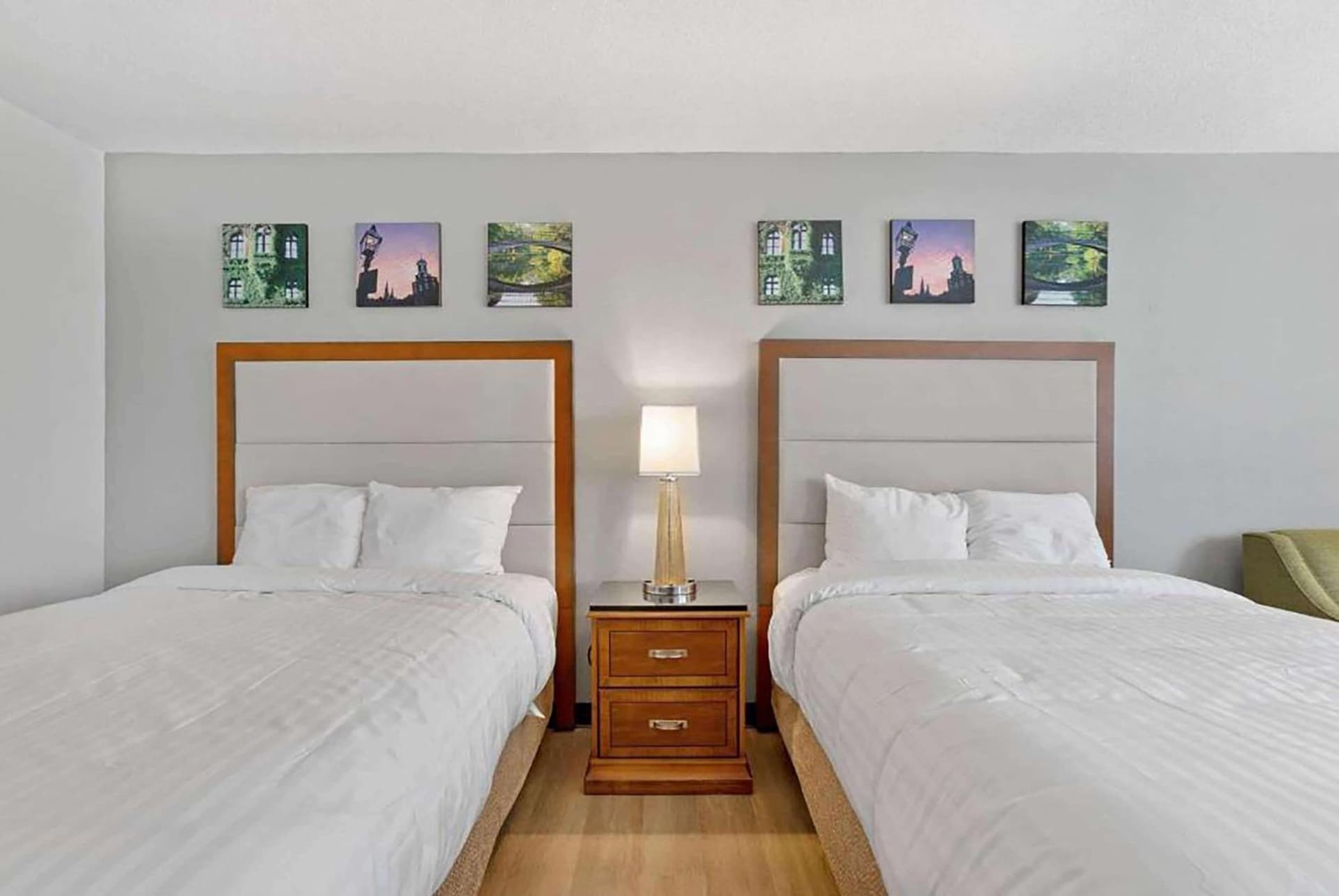 Days Inn by Wyndham Erie gallery photo in Erie, PA — image 39