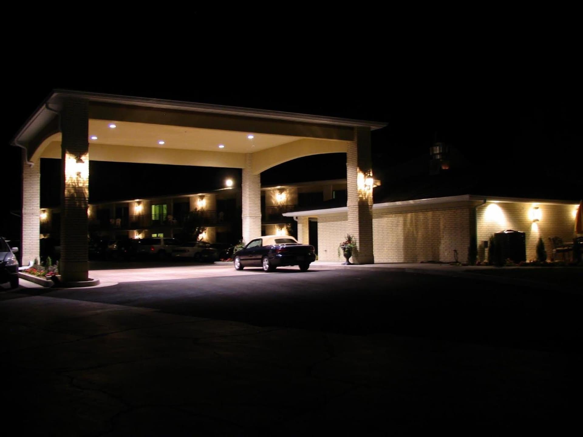 River Terrace Inn featured exterior or lobby in Green River, UT — similar hotel