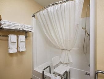 Super 8 by Wyndham Columbia City property views in Columbia City, IN — gallery photo 3