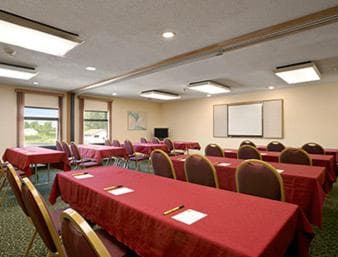 Super 8 by Wyndham Columbia City interior in Columbia City, IN — gallery photo 2
