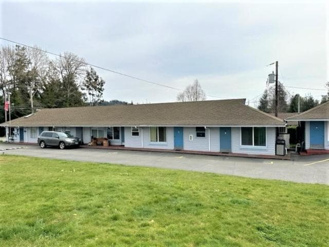 Myrtle Lane Inn featured exterior or lobby in Coquille, OR — similar hotel