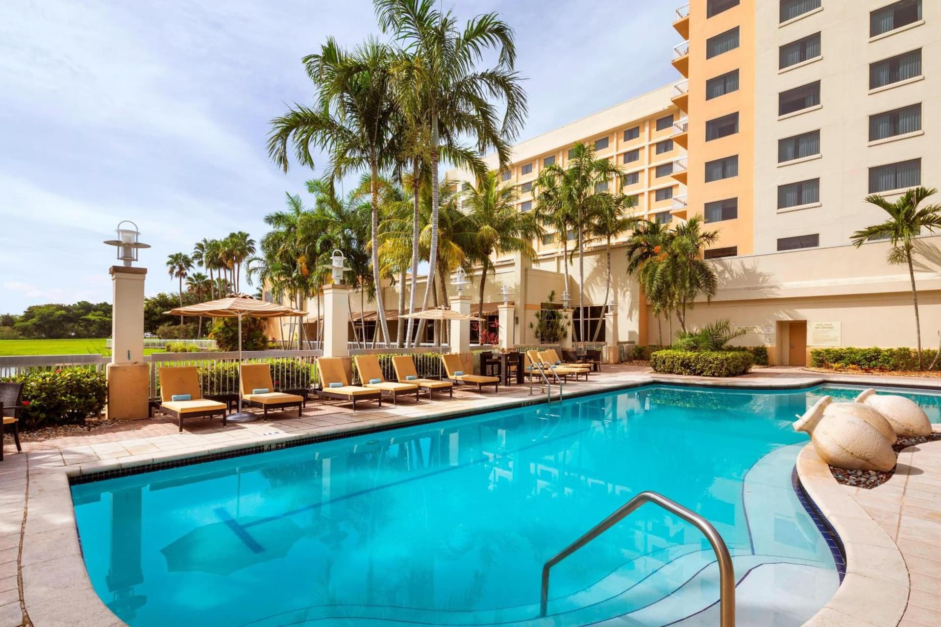 Renaissance Fort Lauderdale West Hotel interior in Plantation, FL — gallery photo 2