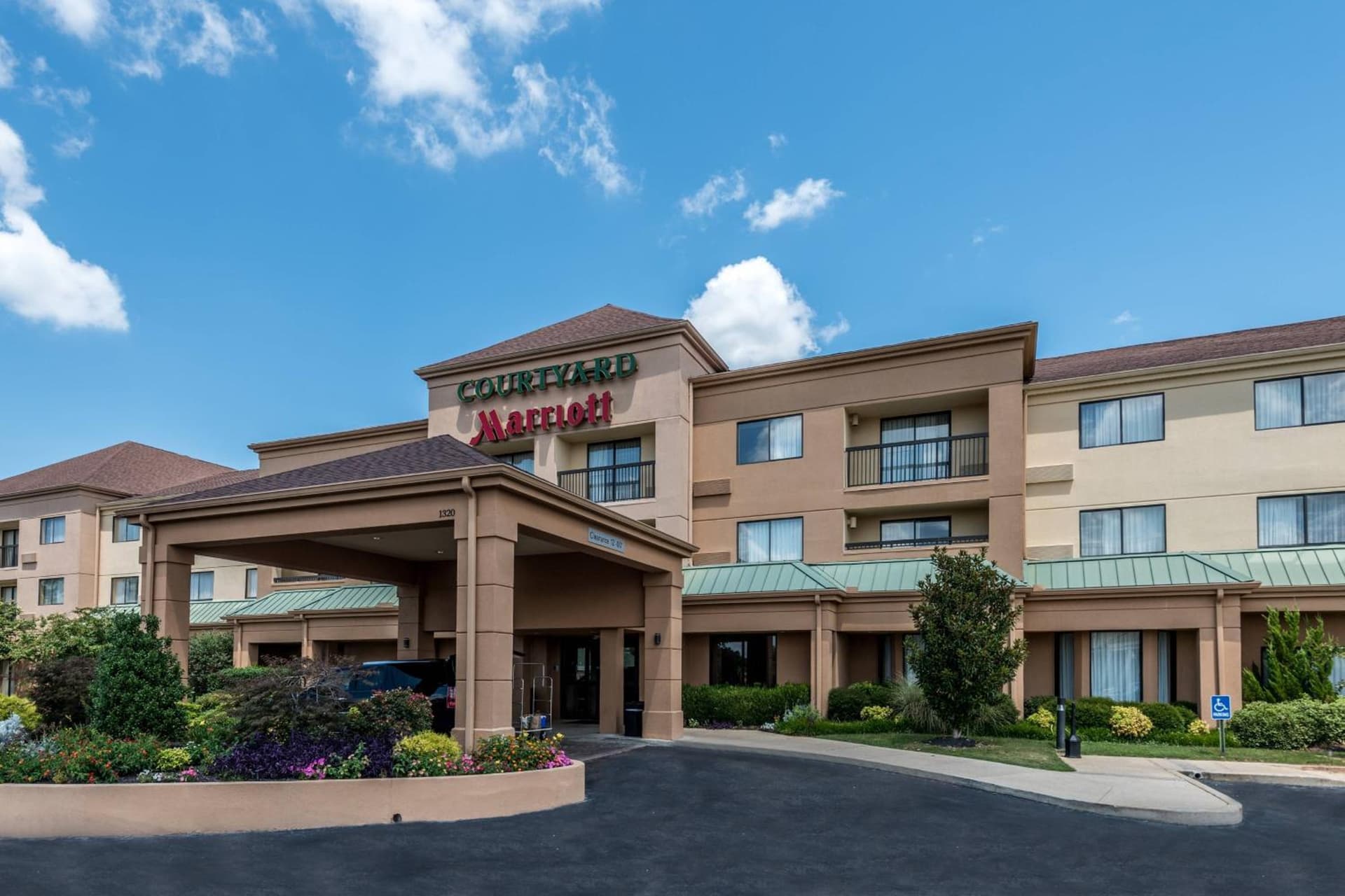 Courtyard Tupelo featured exterior or lobby in Tupelo, MS — similar hotel