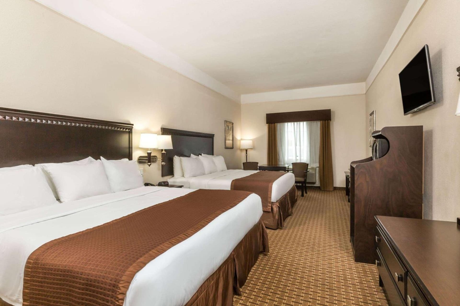 Baymont by Wyndham Galveston gallery photo in Galveston, TX — image 9