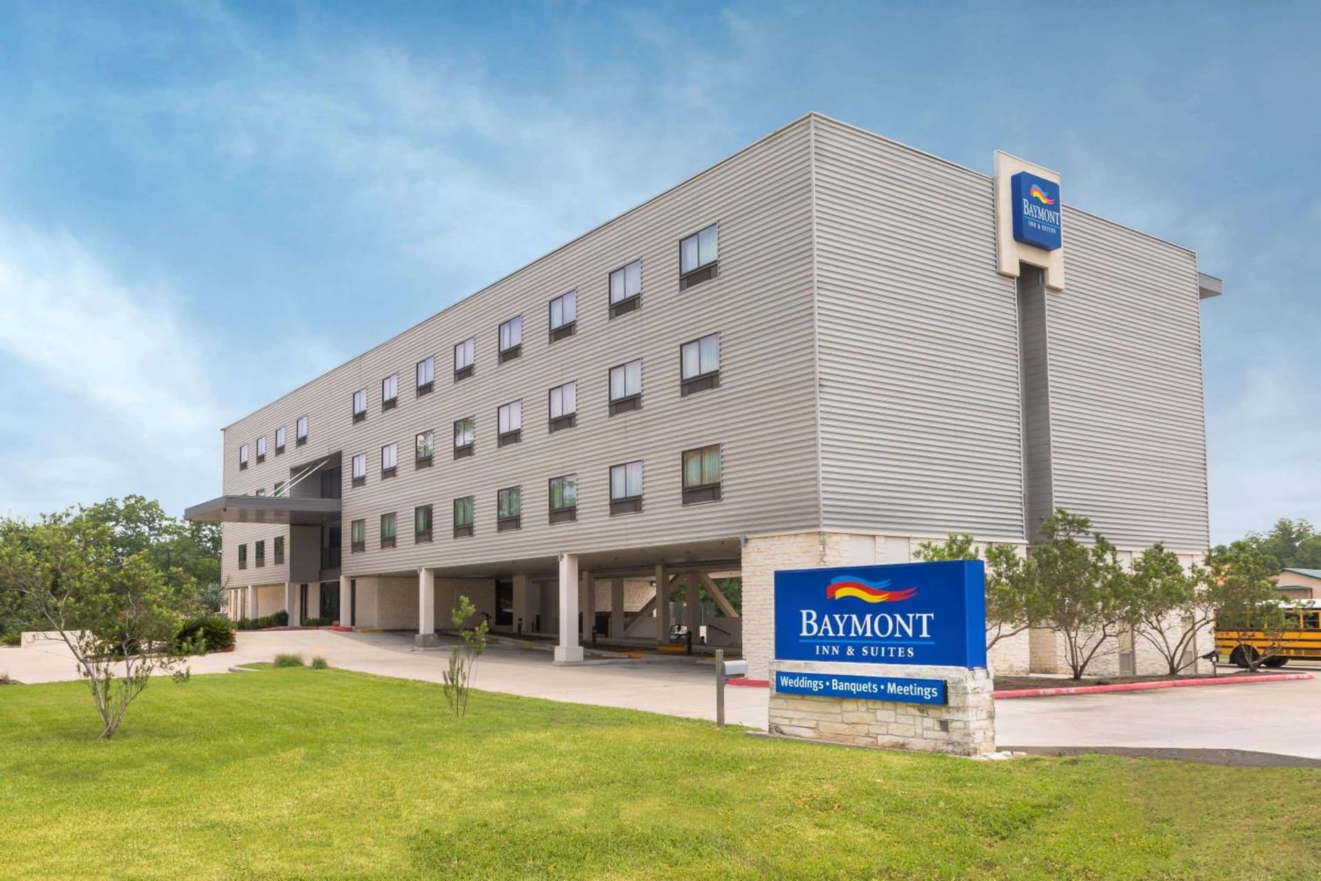 Baymont by Wyndham Columbus featured exterior or lobby in Columbus, TX — similar hotel