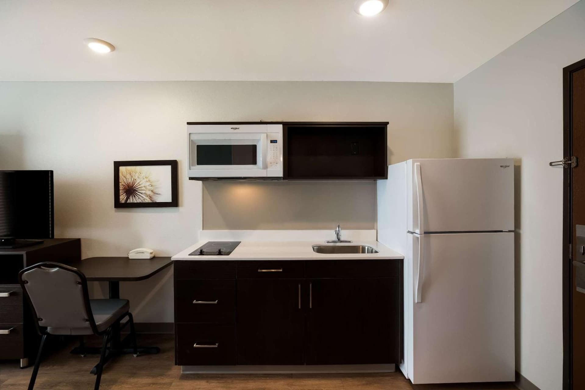 WoodSpring Suites Orlando West - Clermont gallery photo in Clermont, FL — image 14