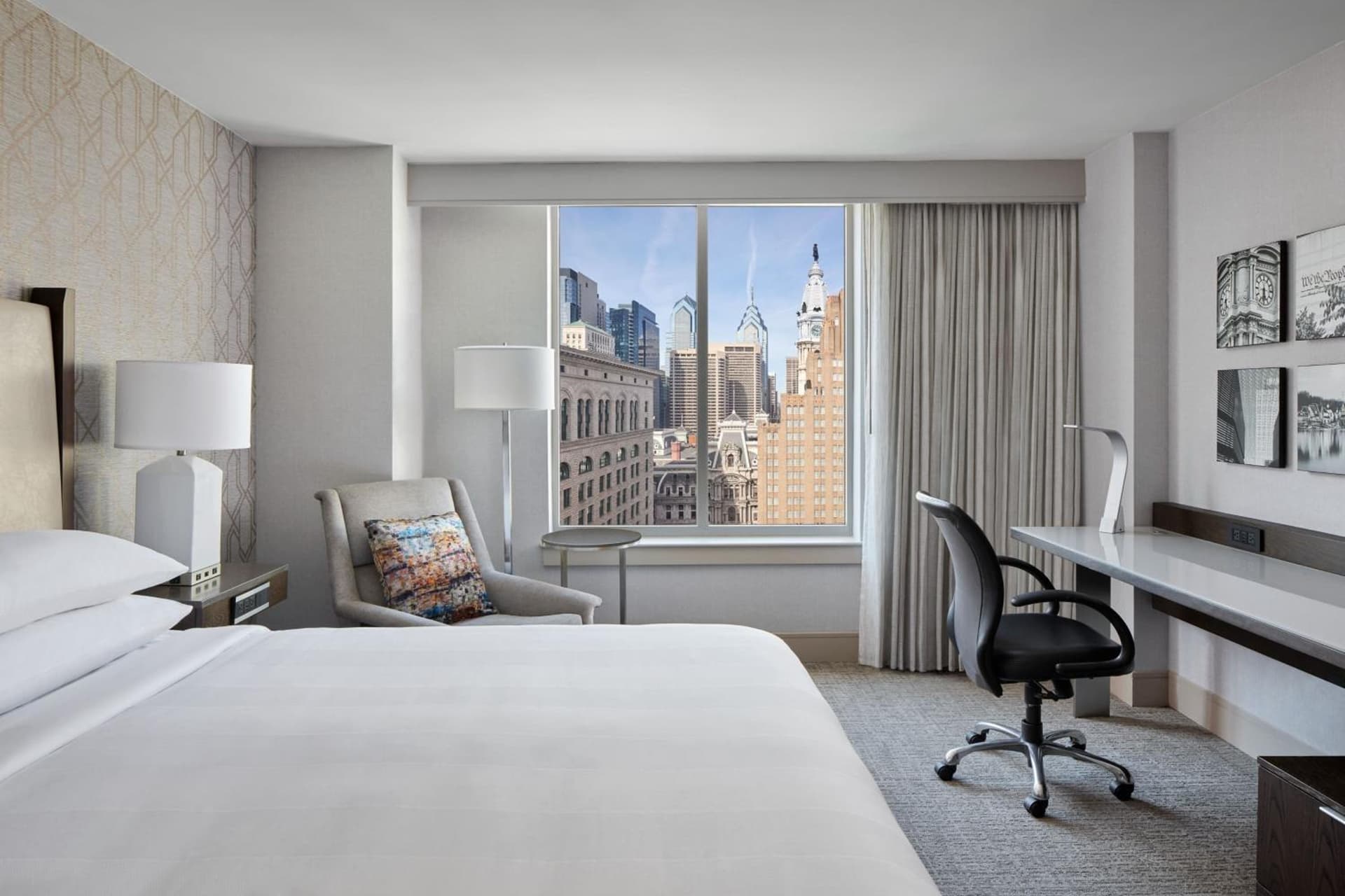 Philadelphia Marriott Downtown interior in Philadelphia, PA — gallery photo 2