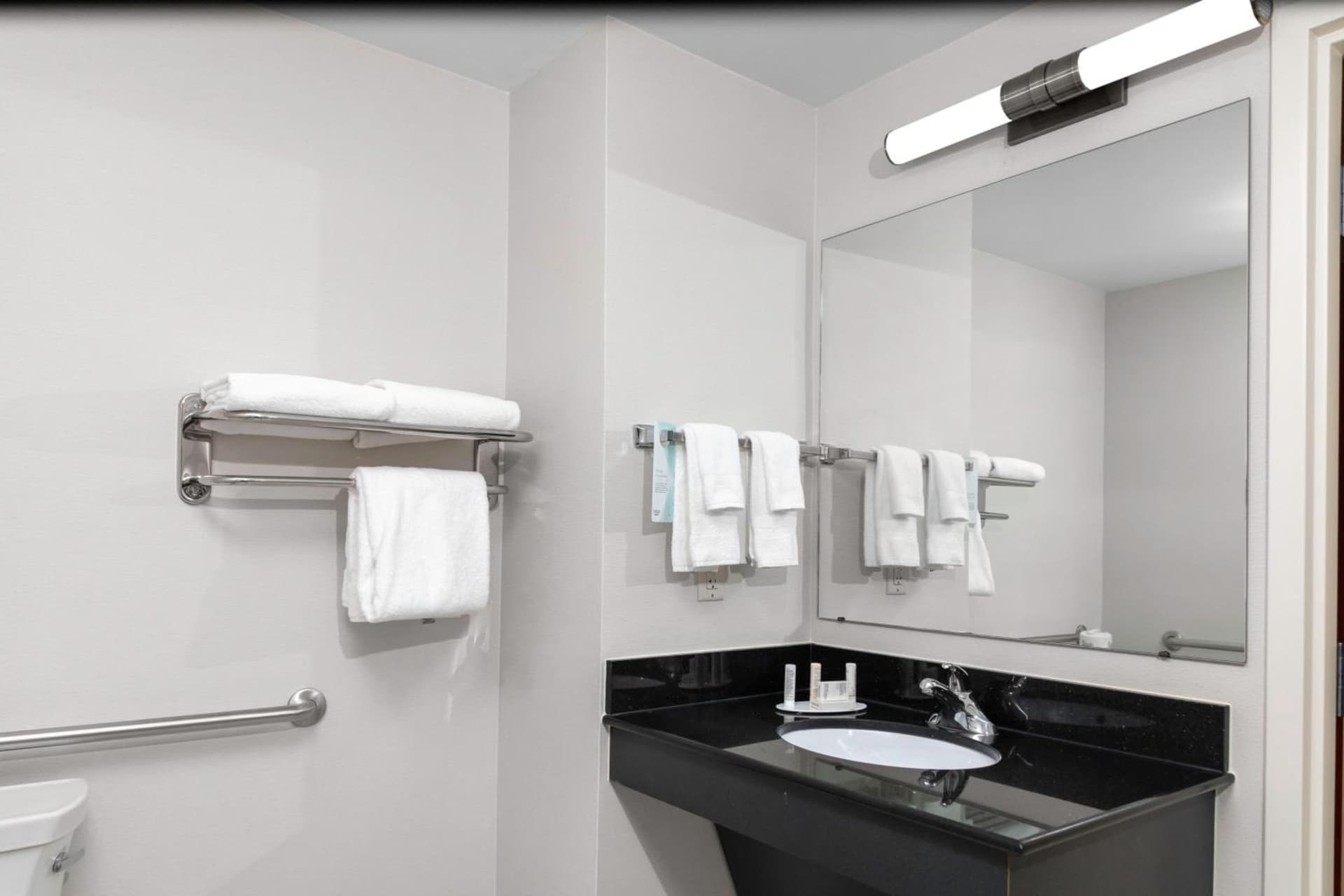 Fairfield Inn & Suites by Marriott Wichita Downtown gallery photo in Wichita, KS — image 23