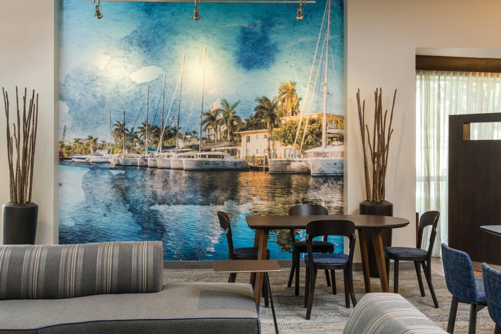 Courtyard by Marriott Fort Lauderdale Airport & Cruise Port interior in Dania Beach, FL — gallery photo 2