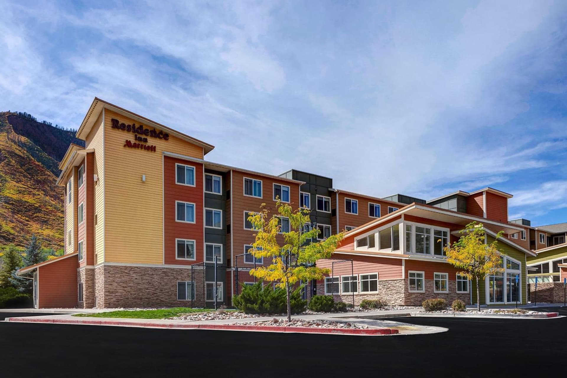 Residence Inn Glenwood Springs property views in Glenwood Springs, CO — gallery photo 3
