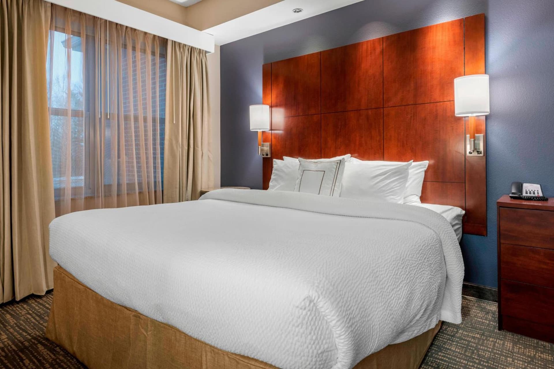 Residence Inn by Marriott Columbus gallery photo in Columbus, IN — image 9