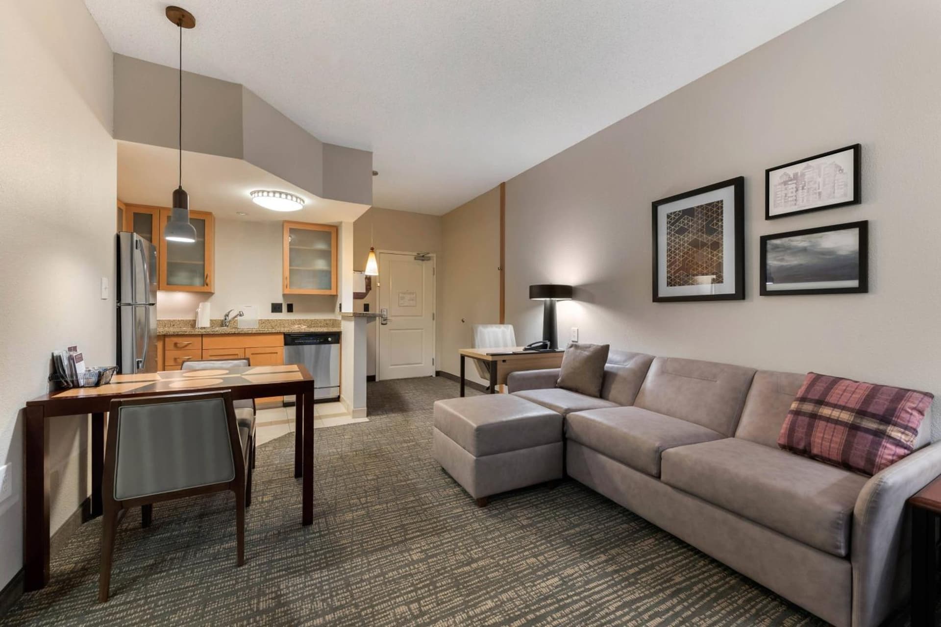 Residence Inn by Marriott Columbus gallery photo in Columbus, IN — image 6