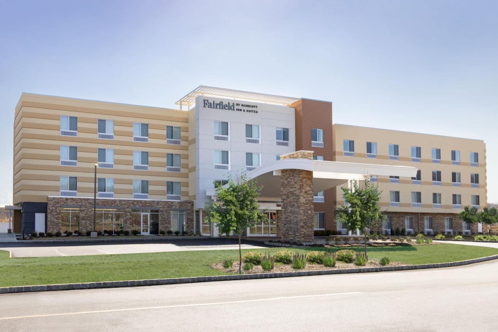 Fairfield by Marriott Inn & Suites Rockaway interior in Rockaway, NJ — gallery photo 2
