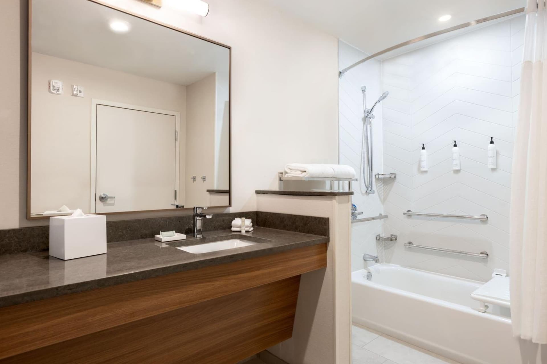 Fairfield by Marriott Inn & Suites Rockaway gallery photo in Rockaway, NJ — image 18