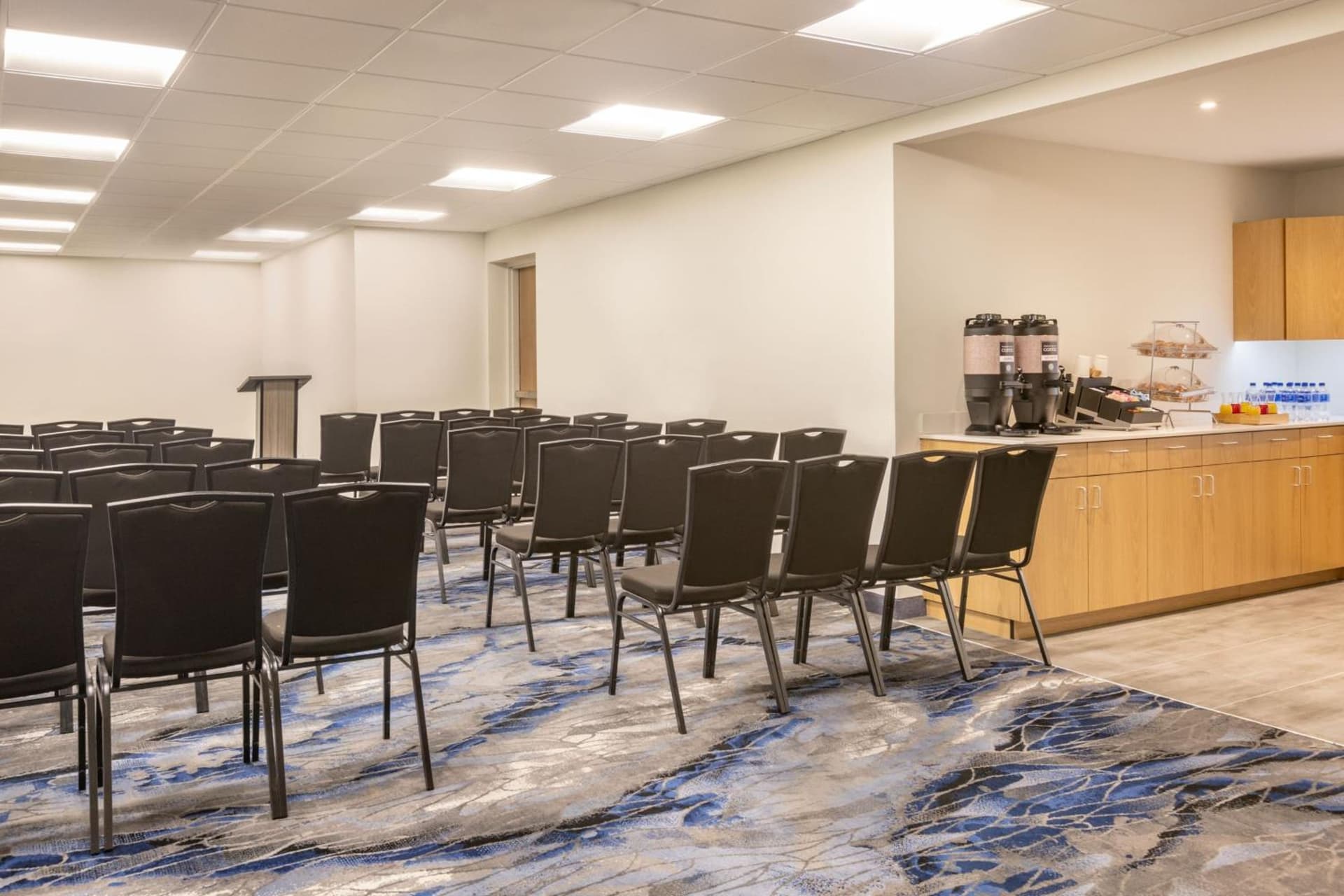 Fairfield by Marriott Inn & Suites Rockaway gallery photo in Rockaway, NJ — image 7