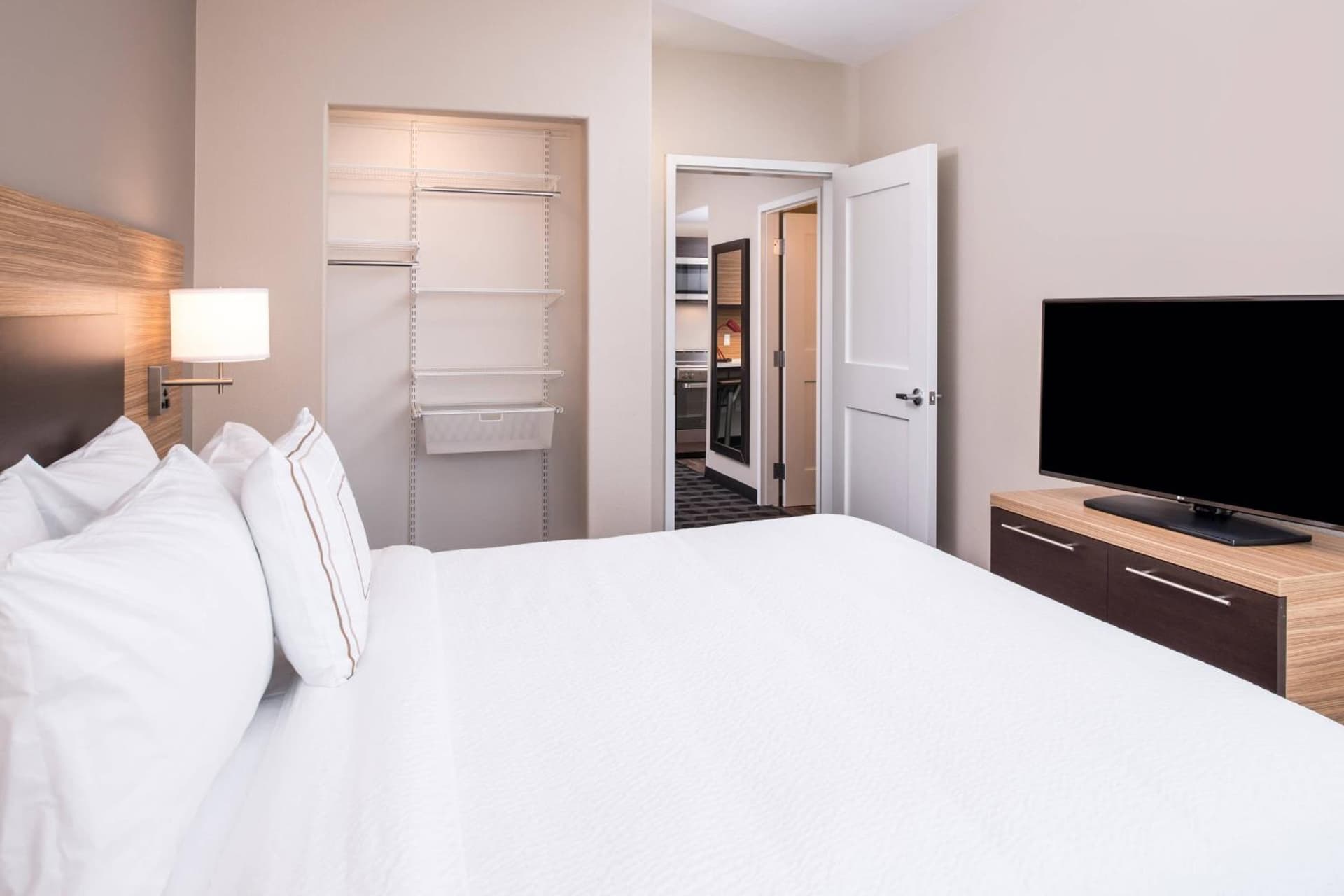 TownePlace Suites by Marriott Merced interior in Merced, CA — gallery photo 2
