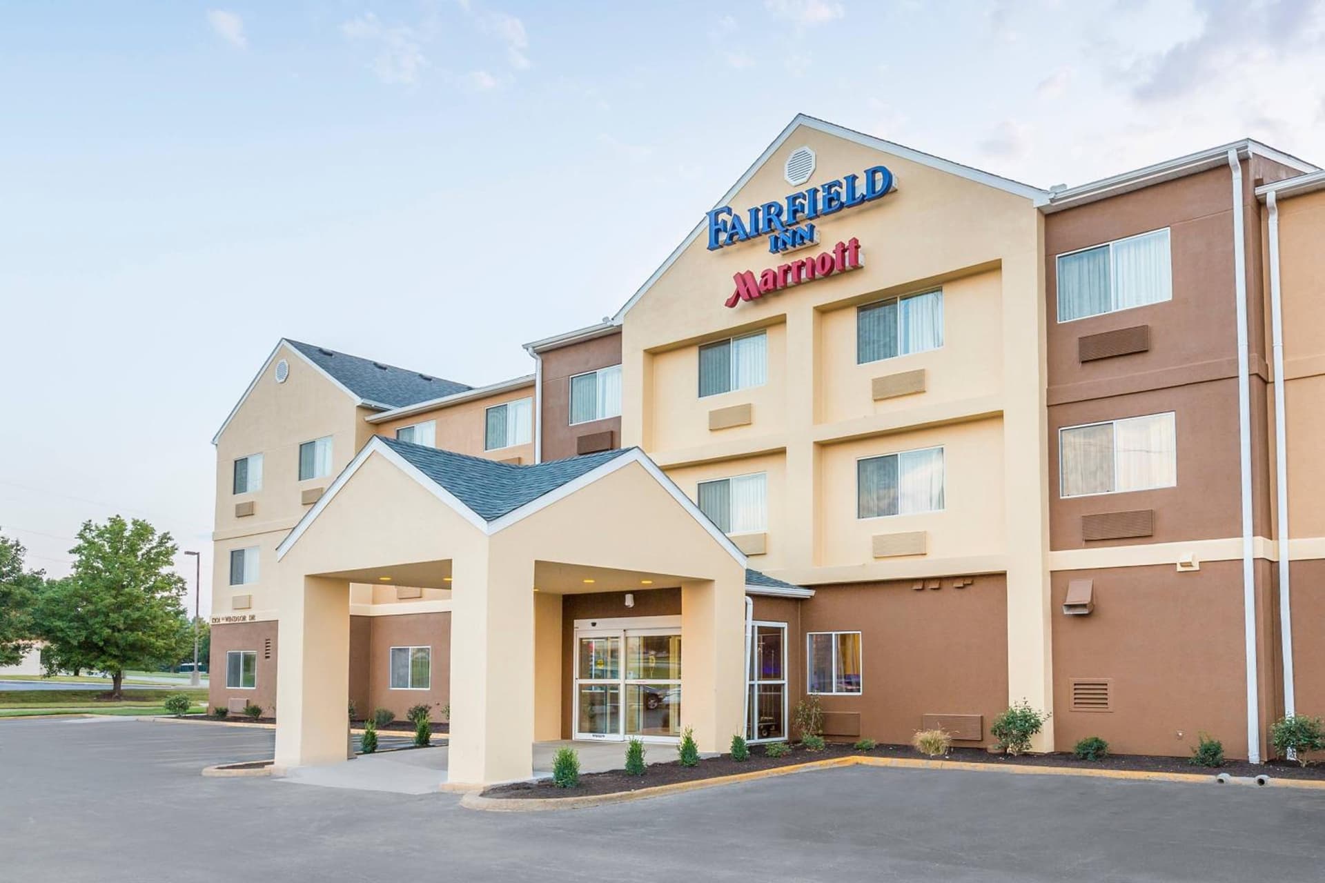 Fairfield Inn & Suites Kansas City Lee's Summit featured exterior or lobby in Lees Summit, MO — similar hotel