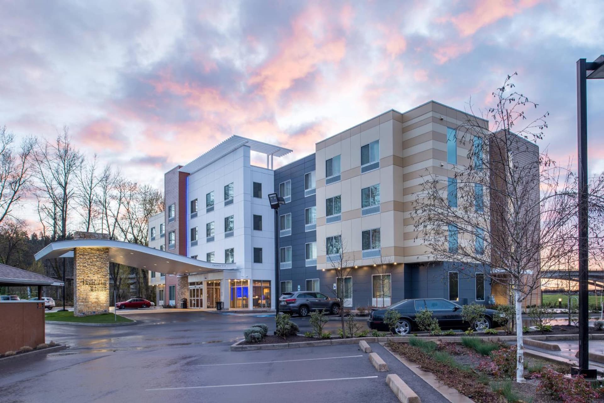 Fairfield Inn & Suites by Marriott Eugene East/Springfield featured exterior or lobby in Eugene, OR — similar hotel