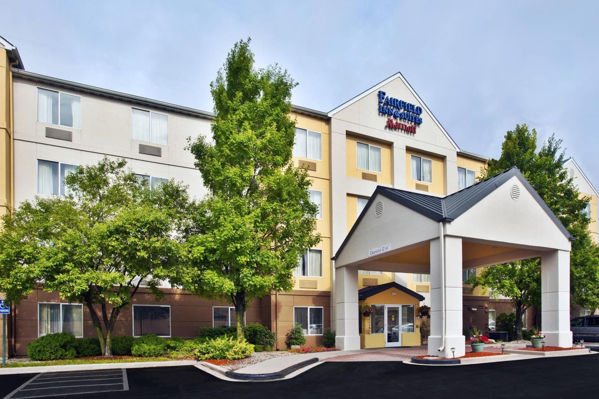 Fairfield by Marriott Southeast Hammond, IN interior in Hammond, IN — gallery photo 2
