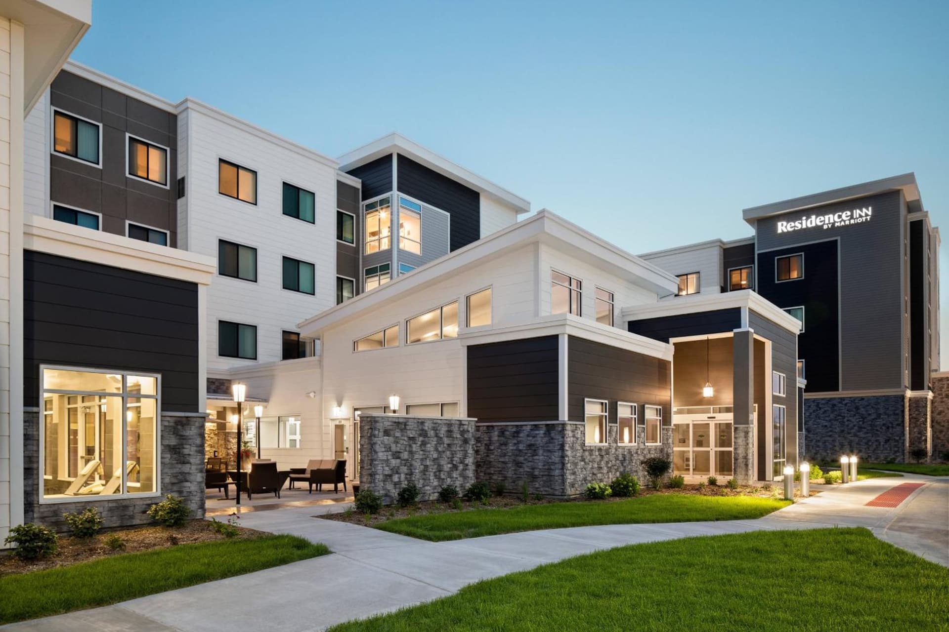 Residence Inn by Marriott East Peoria interior in Peoria, IL — gallery photo 2