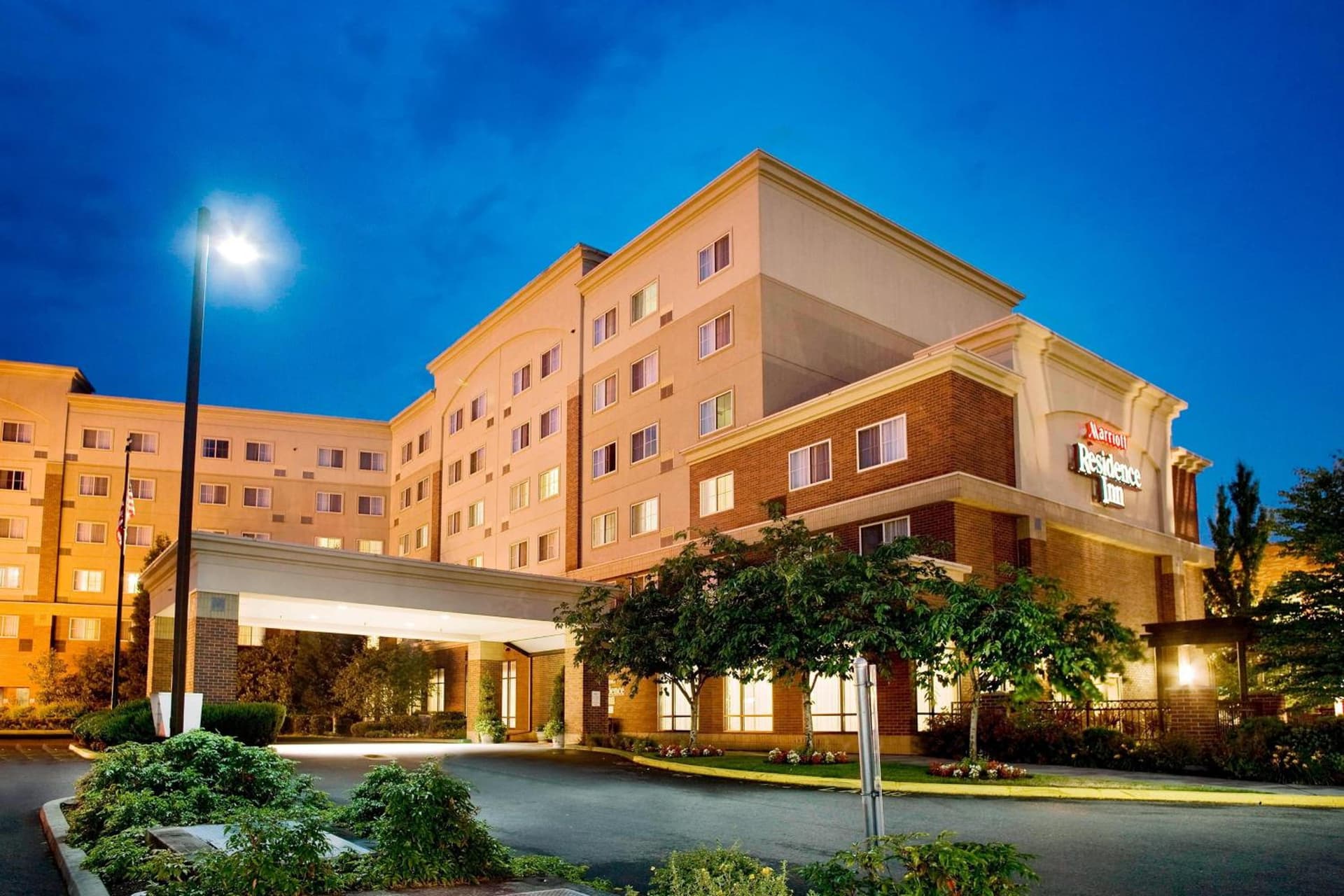 Residence Inn Seattle East/Redmond property views in Redmond, WA — gallery photo 3