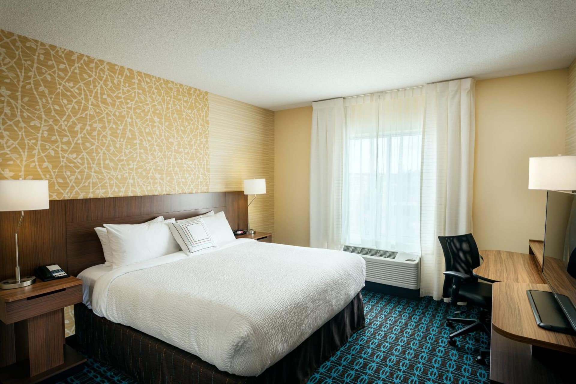Fairfield Inn & Suites by Marriott Tacoma DuPont property views in DuPont, WA — gallery photo 3
