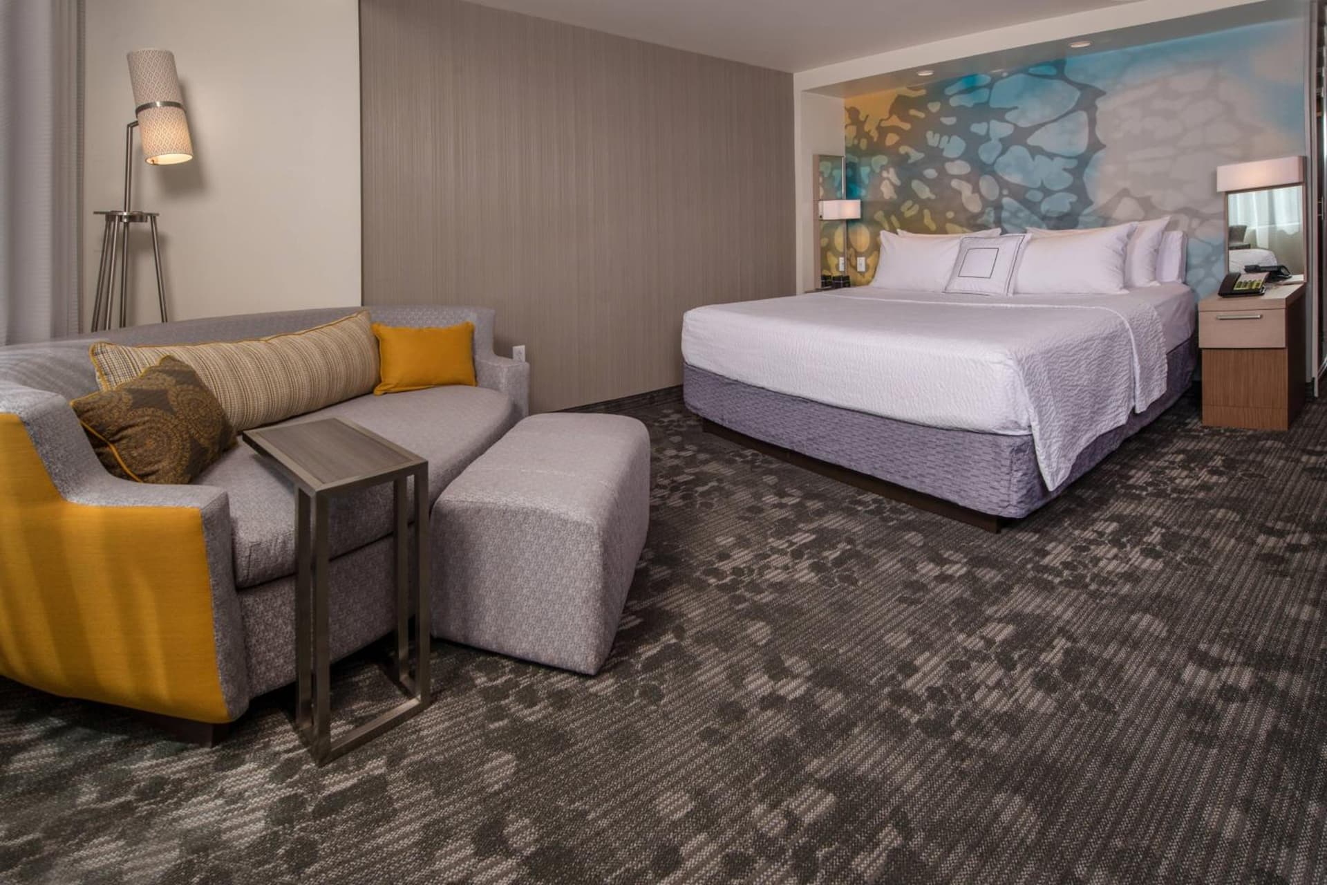 Courtyard by Marriott Hershey Chocolate Avenue property views in Hershey, PA — gallery photo 3