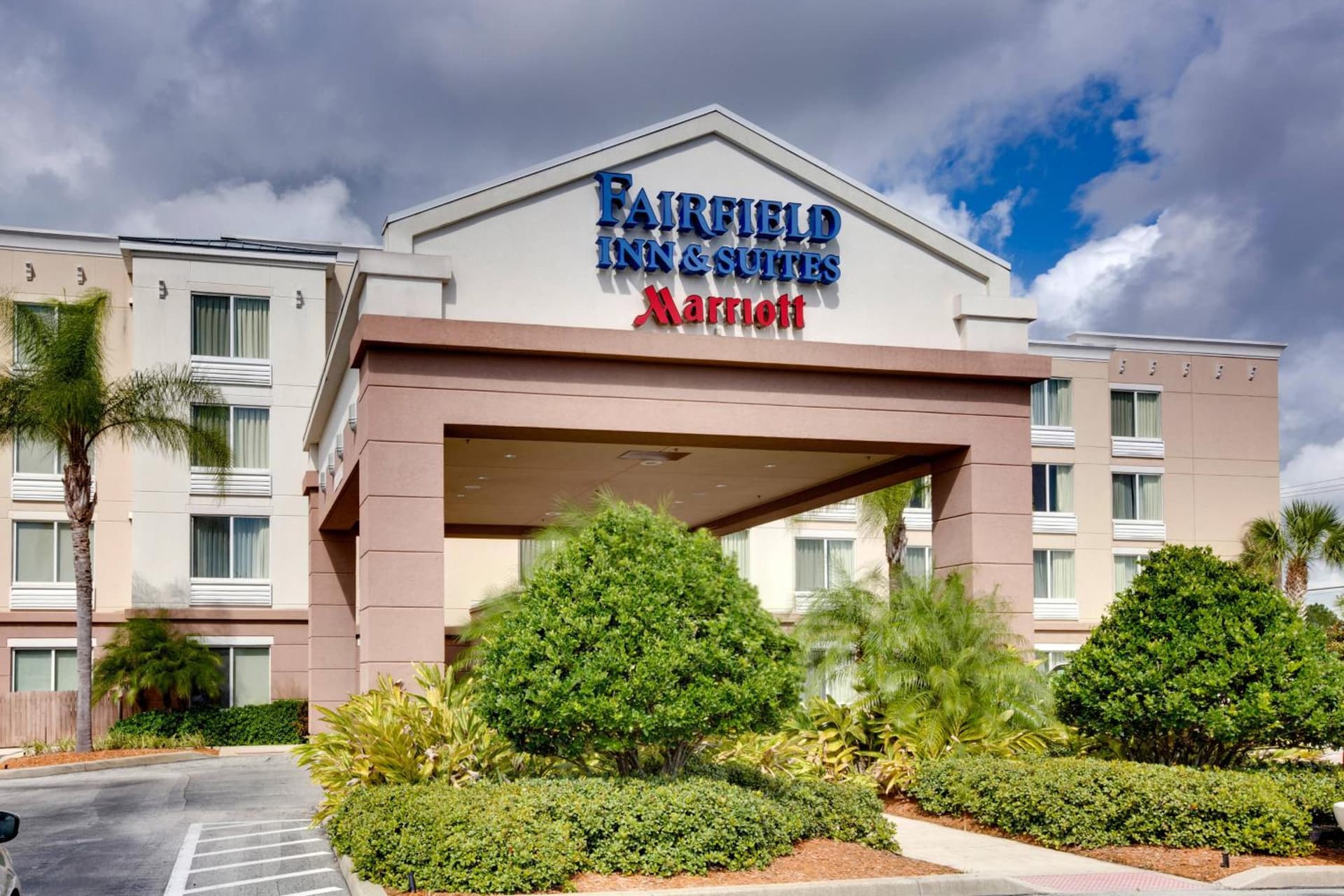 Fairfield by Marriott Inn & Suites Melbourne West/Palm Bay featured exterior or lobby in Melbourne, FL — similar hotel