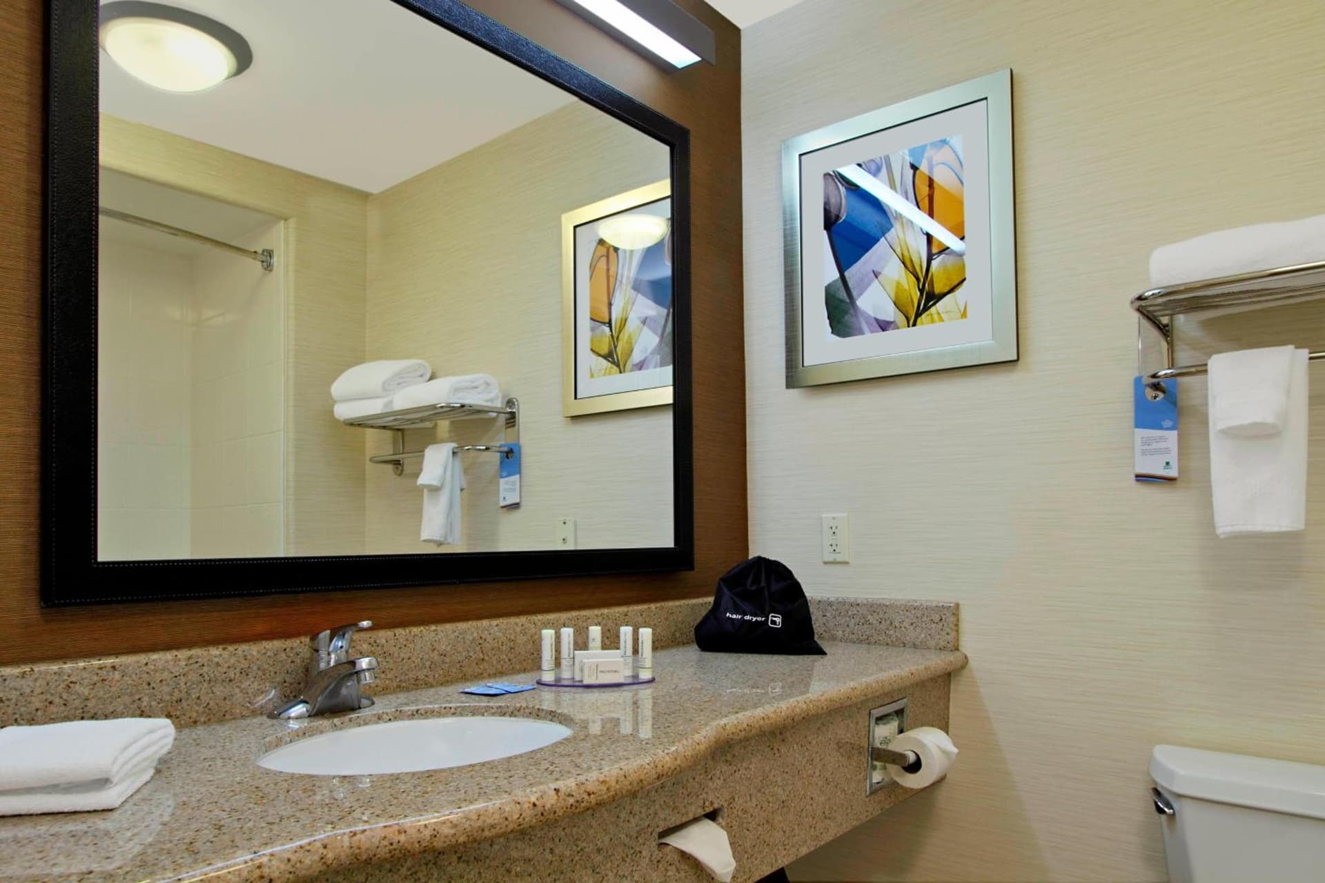 Fairfield Inn & Suites by Marriott Fairfield Napa Valley Area property views in Fairfield, CA — gallery photo 3