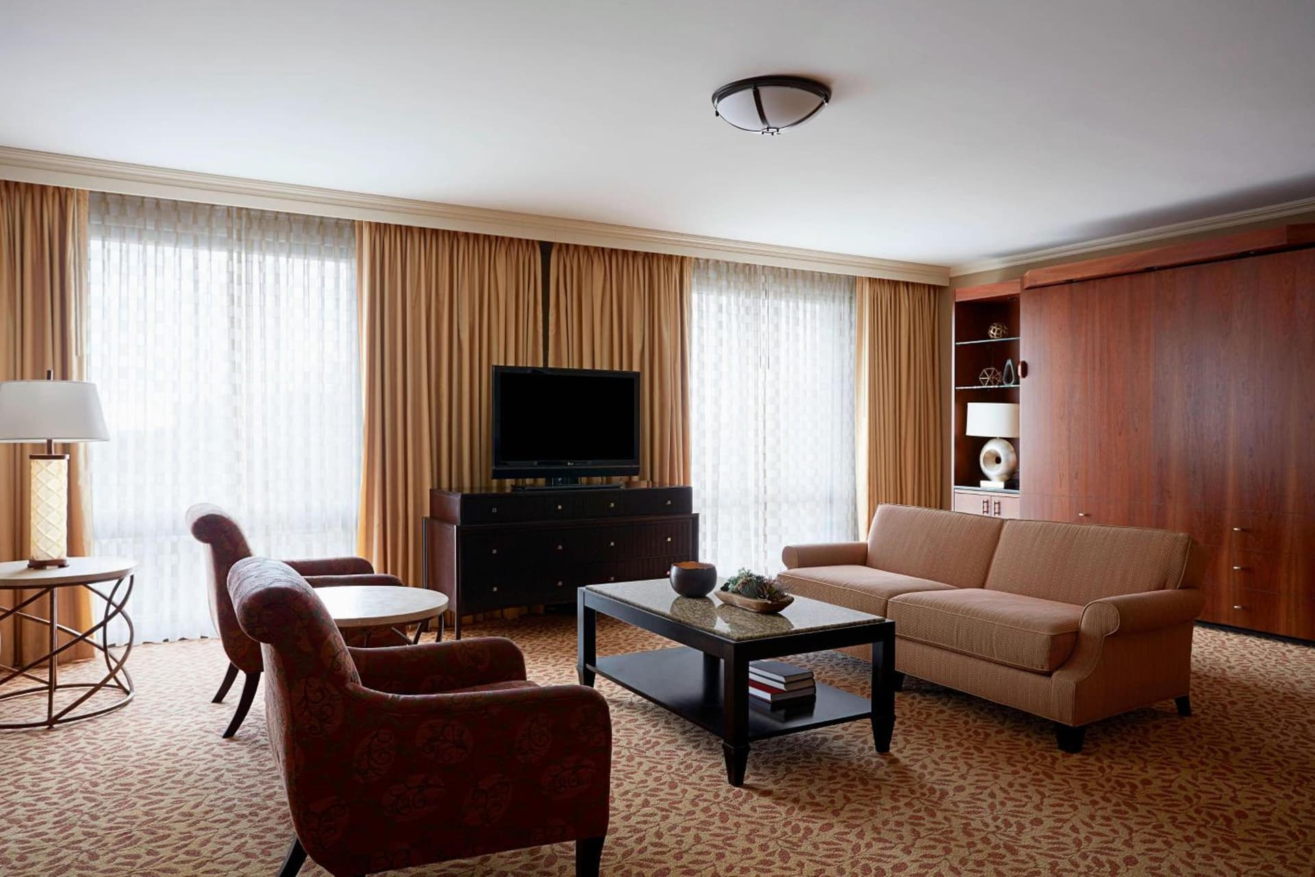Stamford Marriott Hotel & Spa gallery photo in Stamford, CT — image 10