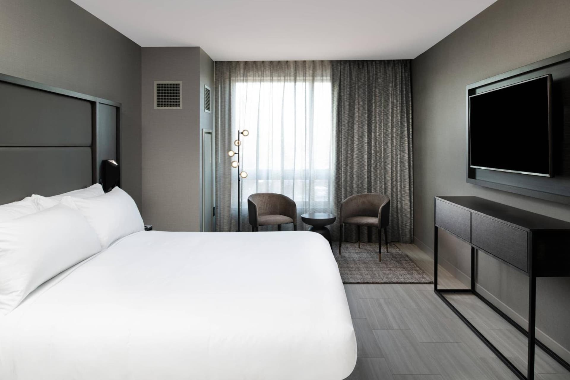 AC Hotel by Marriott Portsmouth Downtown/Waterfront gallery photo in Portsmouth, NH — image 6