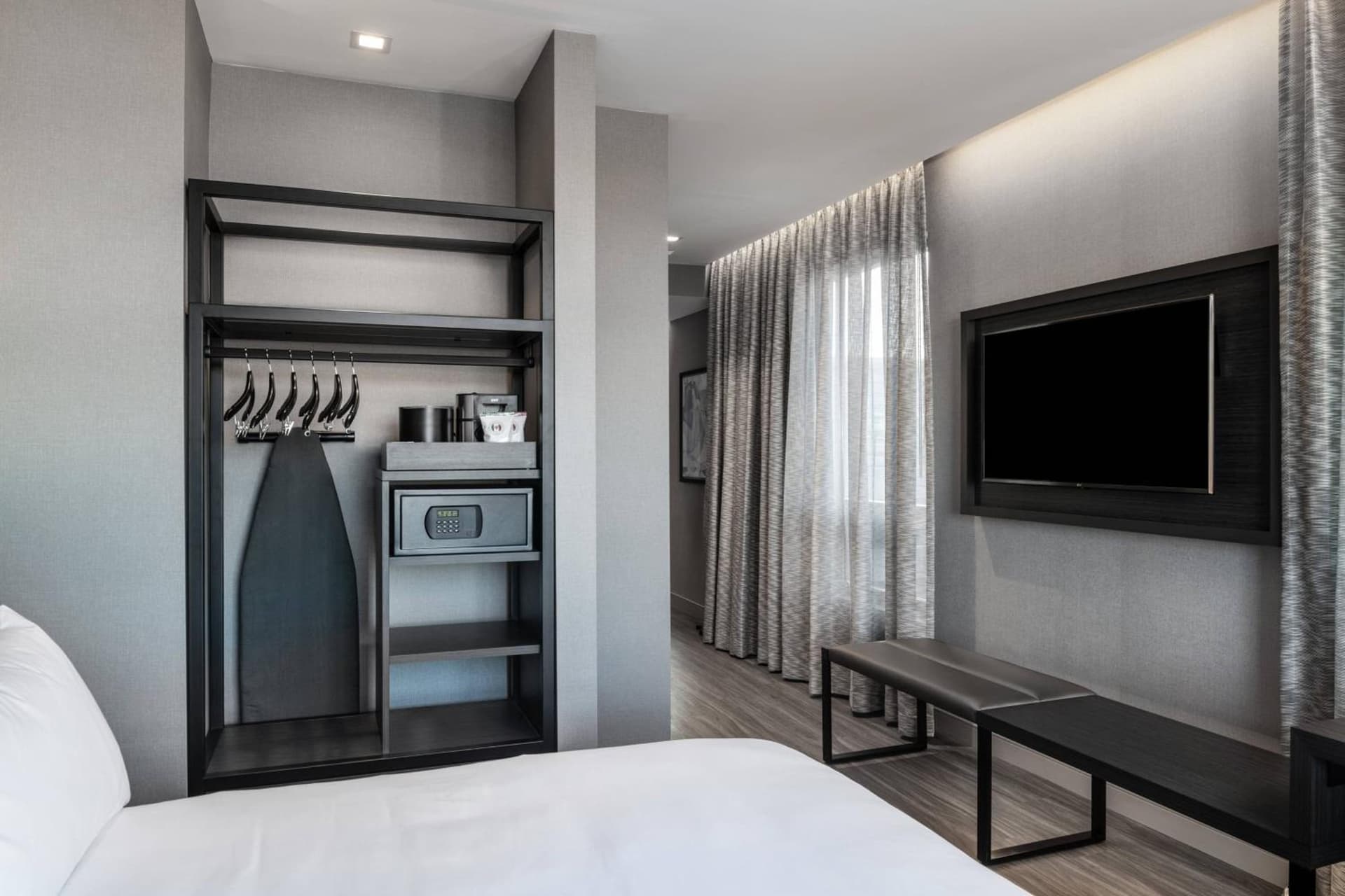 AC Hotel by Marriott Portsmouth Downtown/Waterfront gallery photo in Portsmouth, NH — image 19