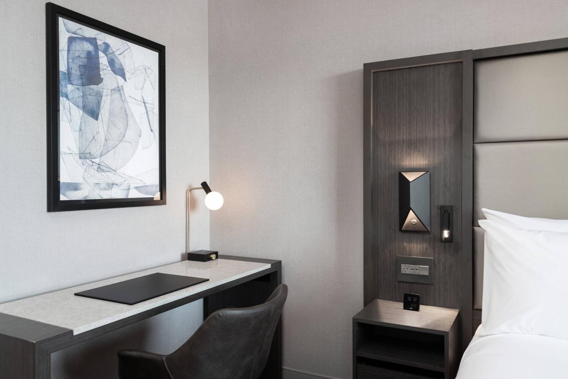 AC Hotel by Marriott Portsmouth Downtown/Waterfront gallery photo in Portsmouth, NH — image 7