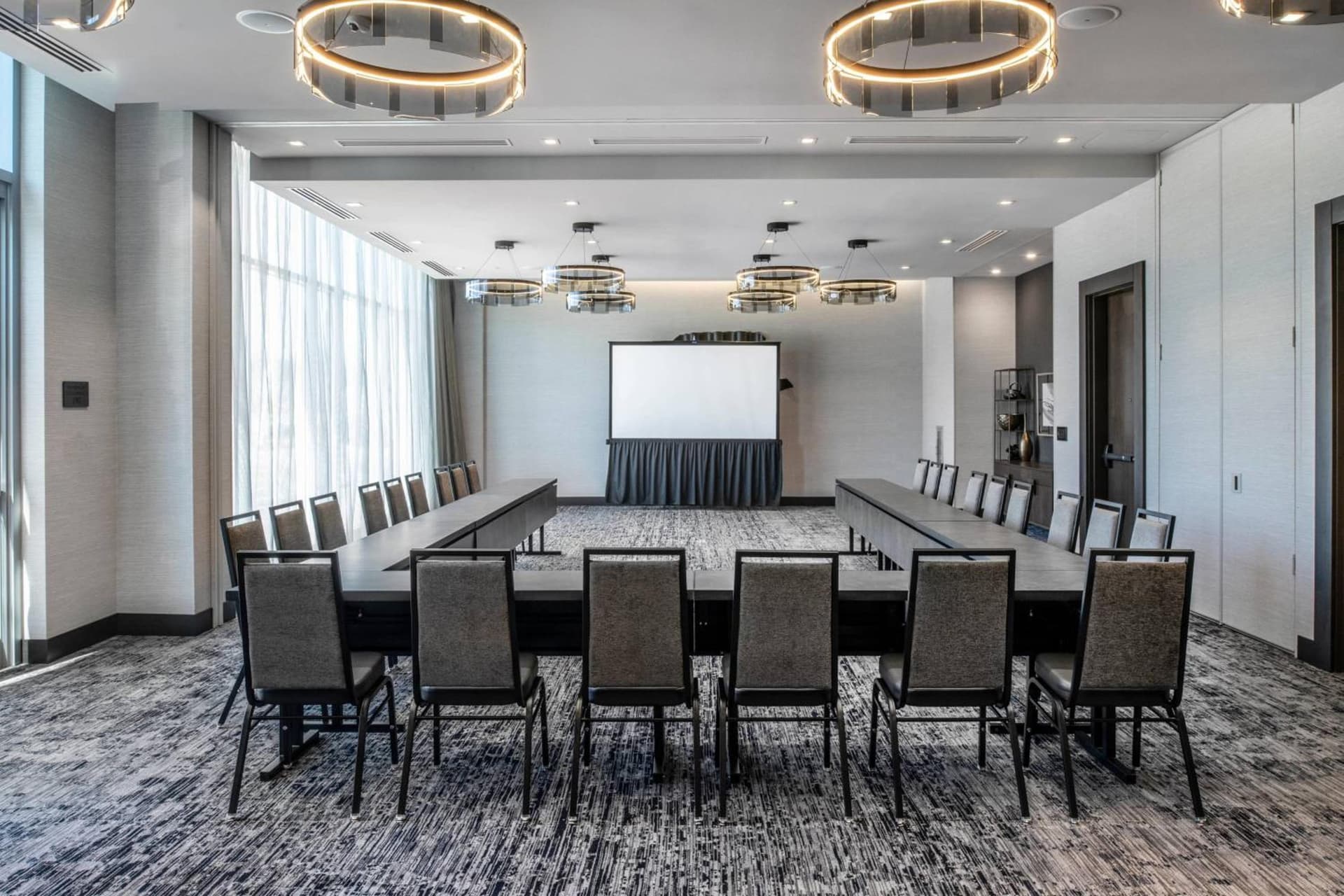 AC Hotel by Marriott Portsmouth Downtown/Waterfront gallery photo in Portsmouth, NH — image 15