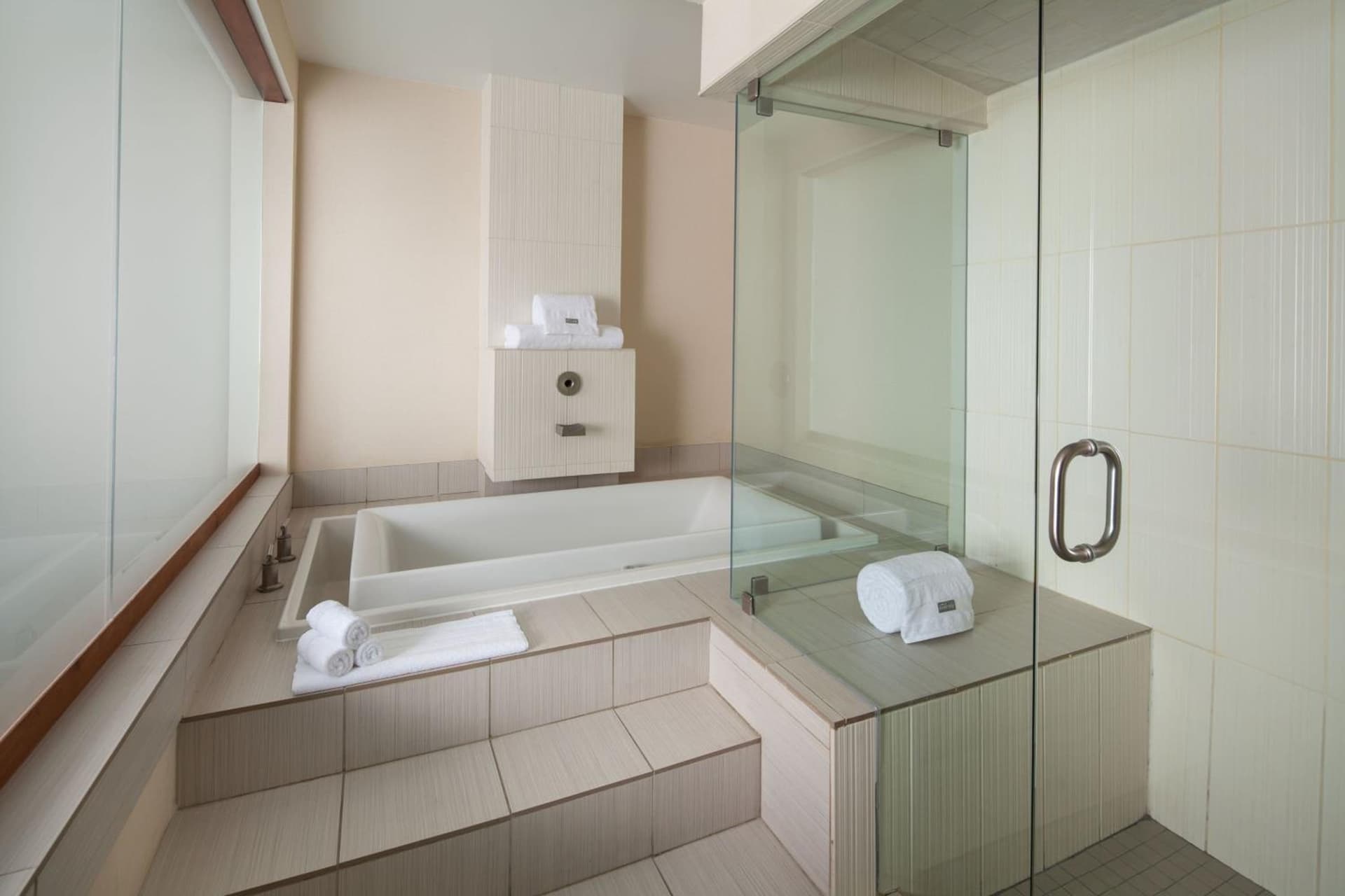 The Westin San Diego Gaslamp Quarter interior in San Diego, CA — gallery photo 2
