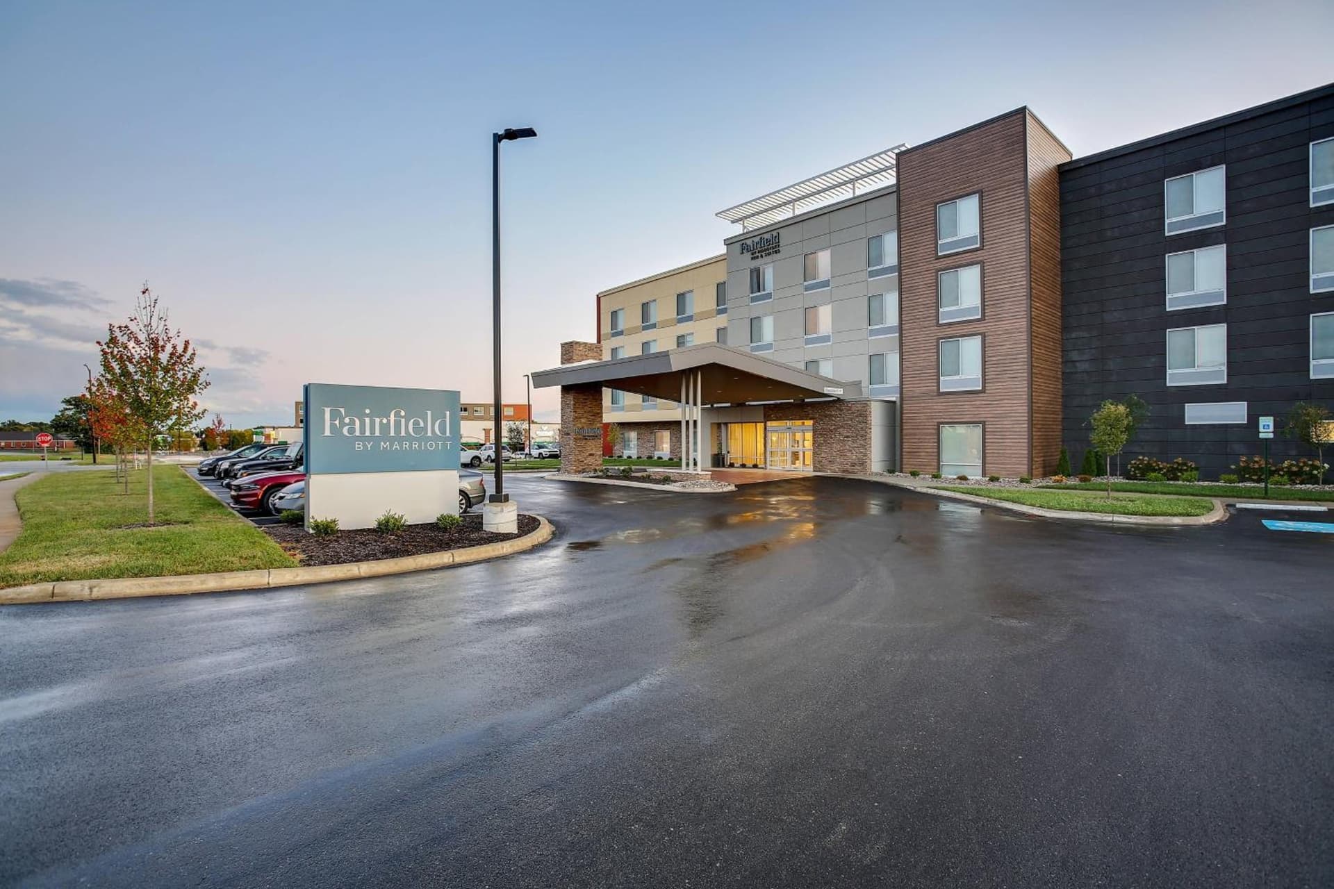Fairfield Inn & Suites Bardstown interior in Bardstown, KY — gallery photo 2