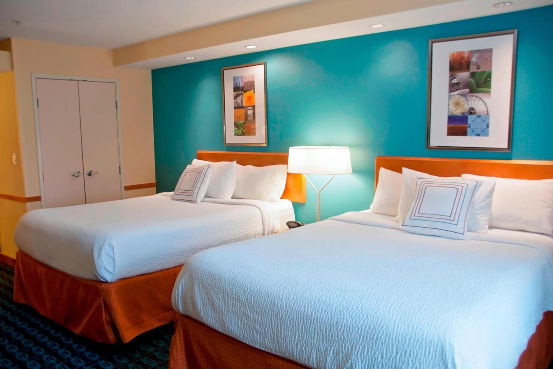 Fairfield Inn & Suites Ames interior in Ames, IA — gallery photo 2