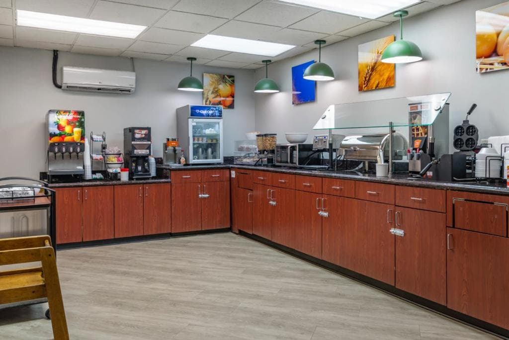 Comfort Inn & Suites at Stone Mountain gallery photo in Stone Mountain, GA — image 22