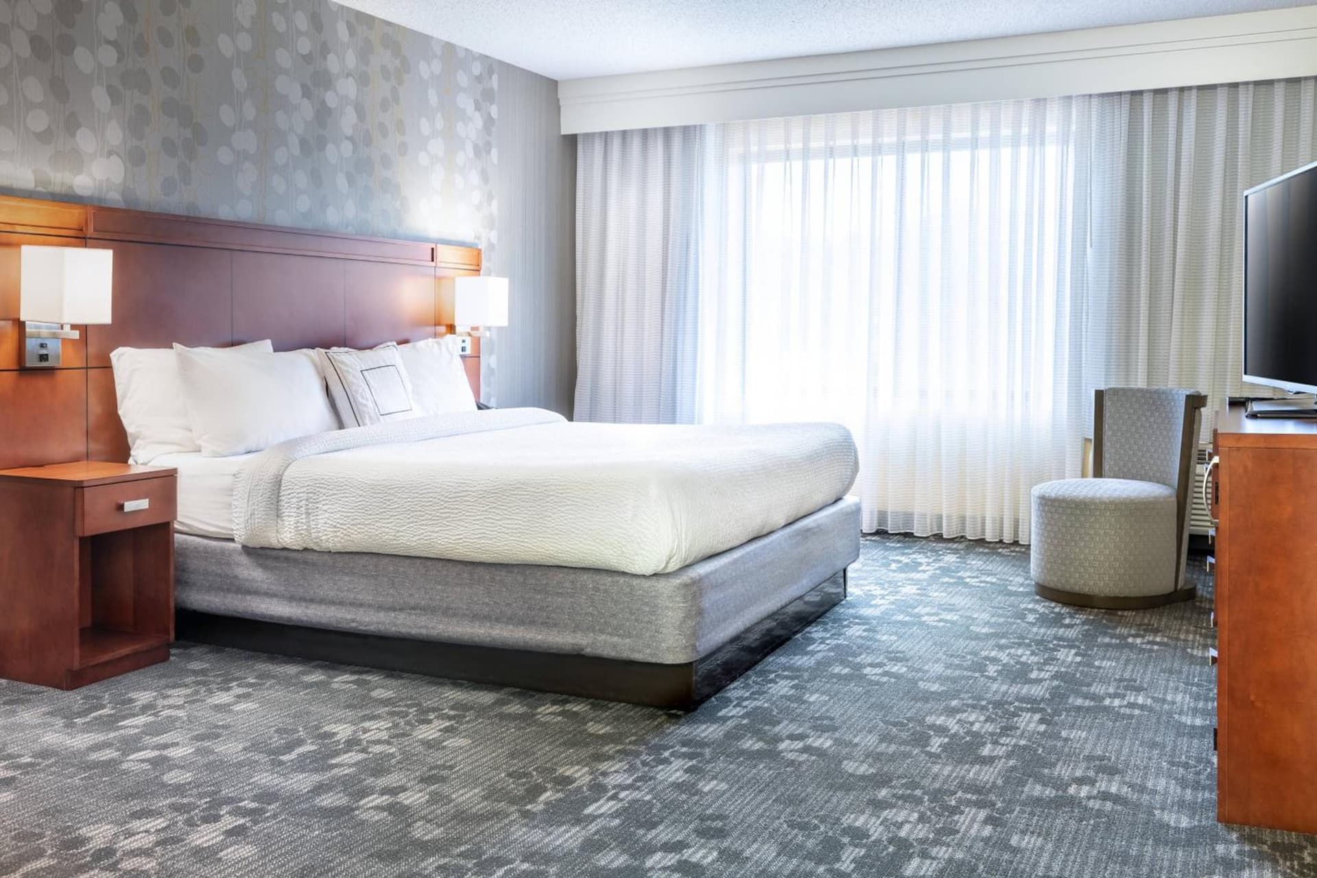 Courtyard by Marriott Denton interior in Denton, TX — gallery photo 2