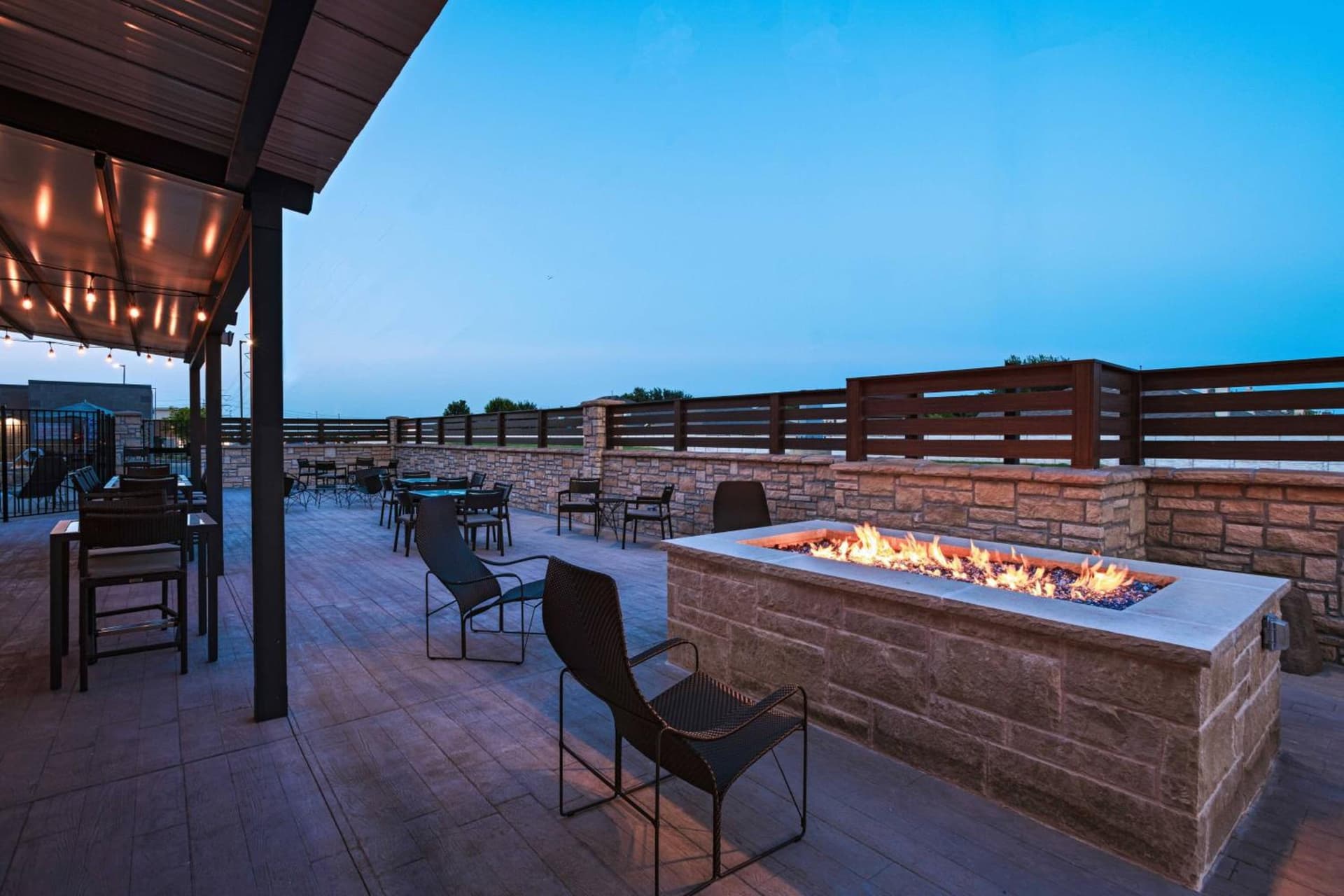 Courtyard Dallas Grand Prairie gallery photo in Grand Prairie, TX — image 18