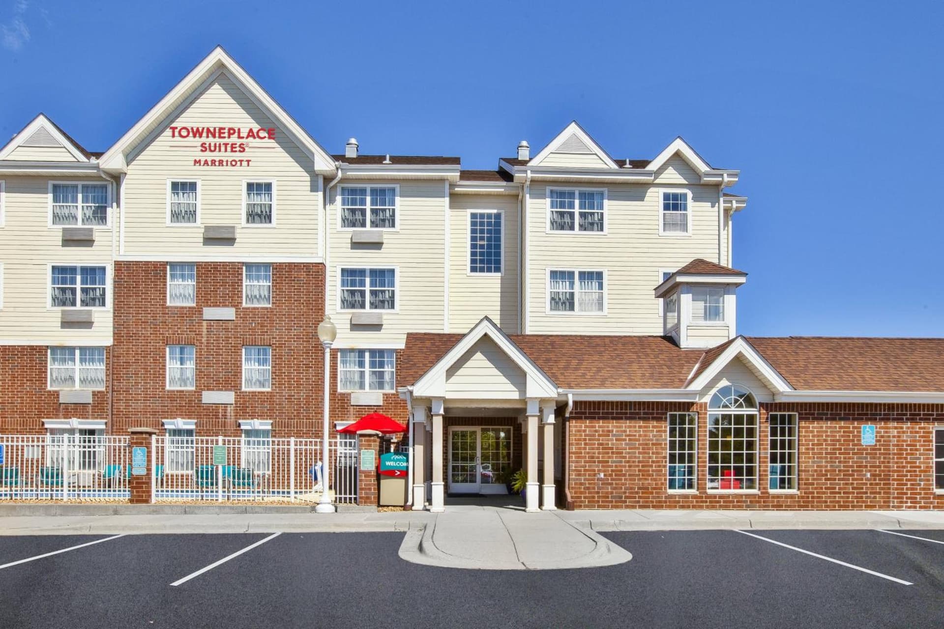 TownePlace Suites Minneapolis-St. Paul Airport/Eagan featured exterior or lobby in Eagan, MN — similar hotel