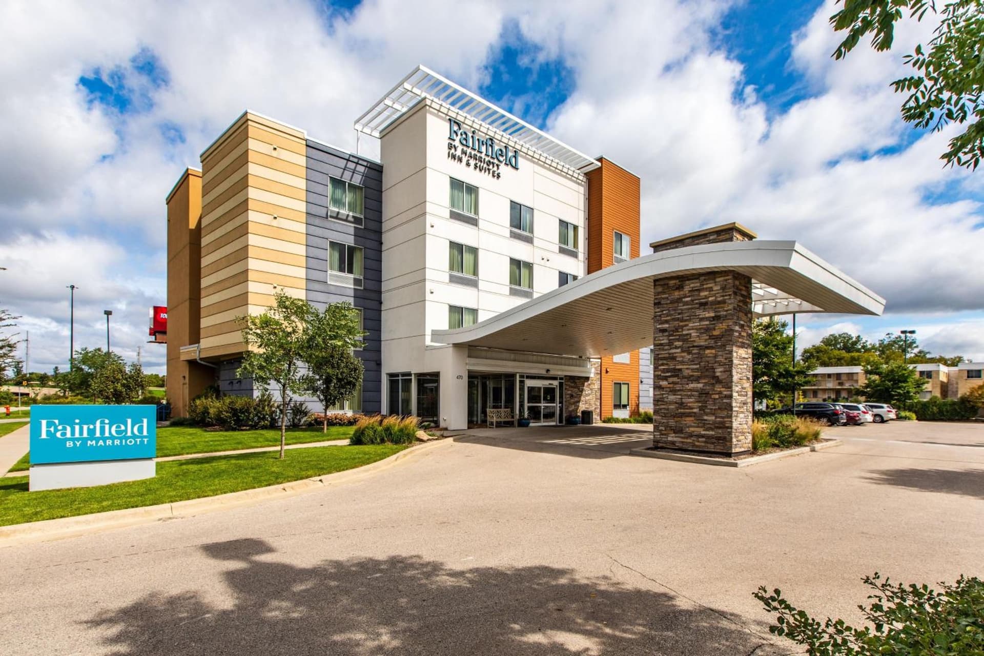 Fairfield Inn & Suites by Marriott Rochester Mayo Clinic Area/Saint Marys interior in Rochester, MN — gallery photo 2